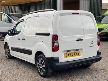 Used Citroen Berlingo 2013 for sale - 76470300: Photo