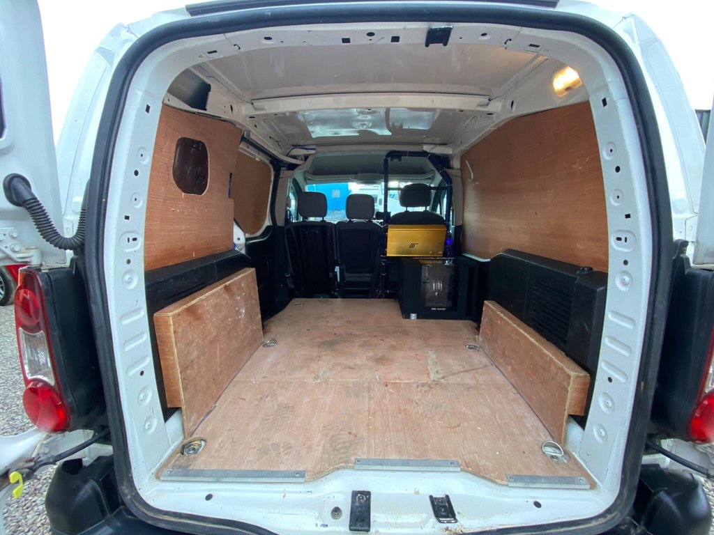 Used Citroen Berlingo 2013 for sale - 76470300: Photo 7