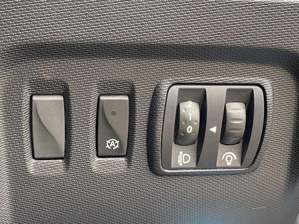 Used Renault Captur 2014 for sale - 76048383: Photo 43