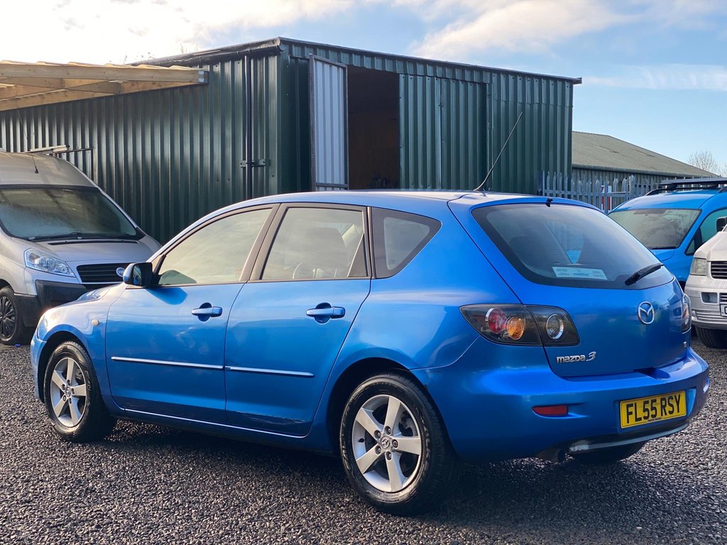 Used Mazda Mazda3 2005 for sale - 77056351: Photo 4