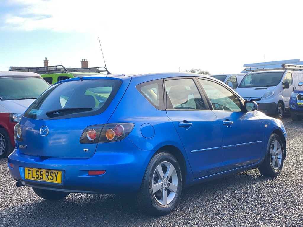 Used Mazda Mazda3 2005 for sale - 77056351: Photo 5