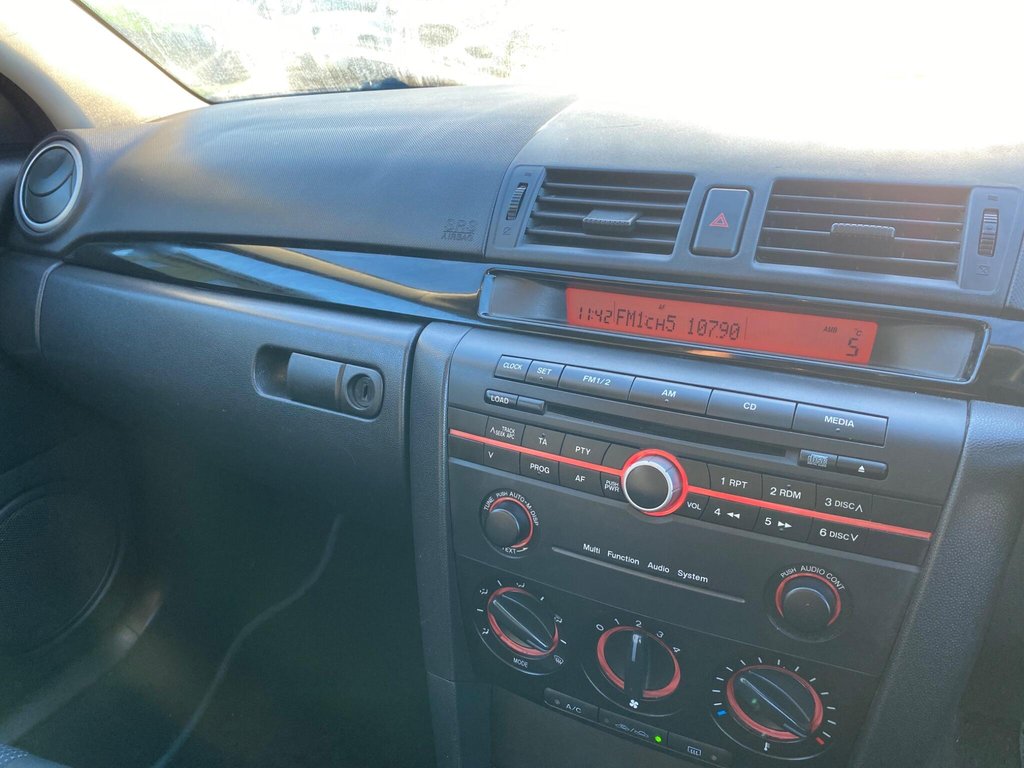 Used Mazda Mazda3 2005 for sale - 77056351: Photo 6