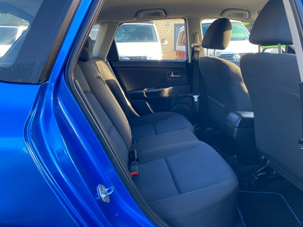 Used Mazda Mazda3 2005 for sale - 77056351: Photo 9