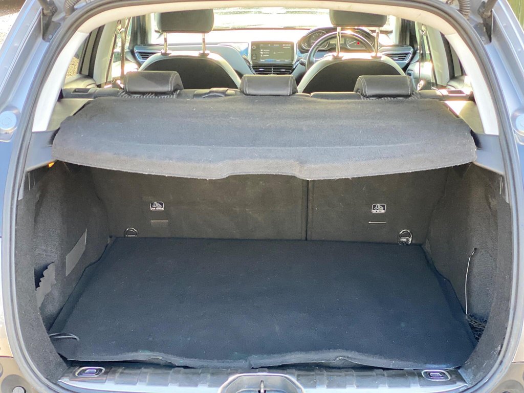 Used Peugeot 2008 2018 for sale - 77397289: Photo 47