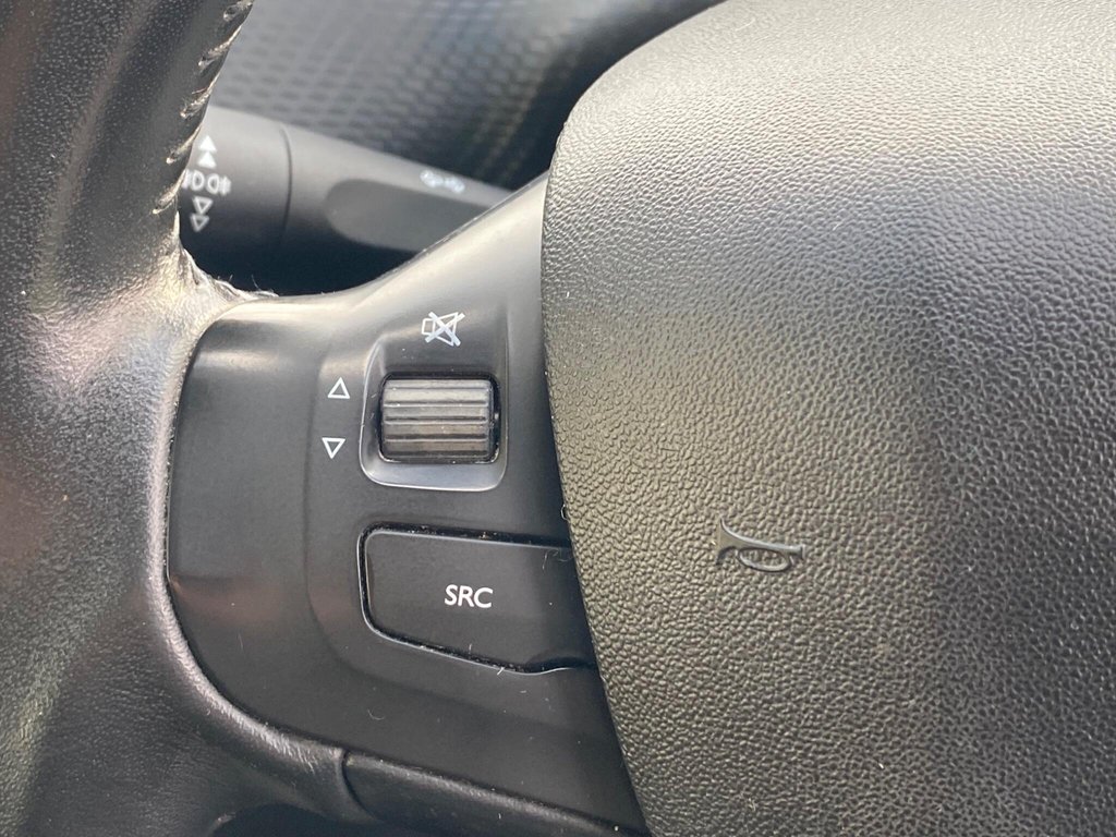 Used Peugeot 2008 2017 for sale - 77436517: Photo 36