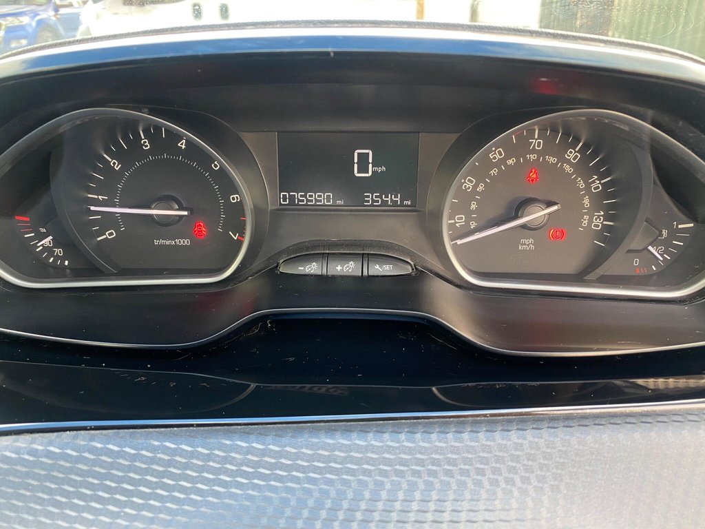 Used Peugeot 2008 2017 for sale - 77436517: Photo 39