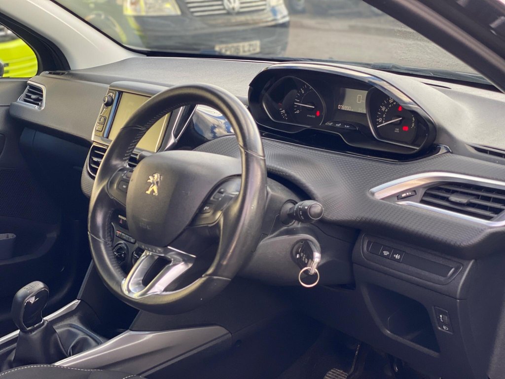 Used Peugeot 2008 2017 for sale - 77436517: Photo 6