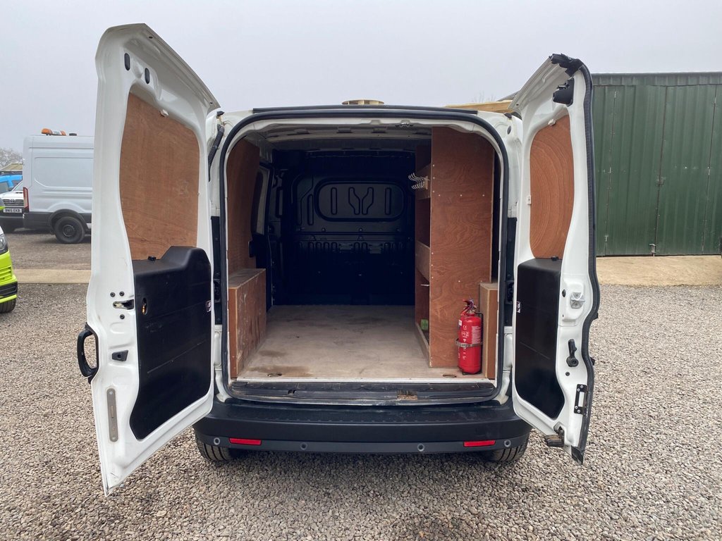 Used Vauxhall Combo 2018 for sale - 77755240: Photo 15