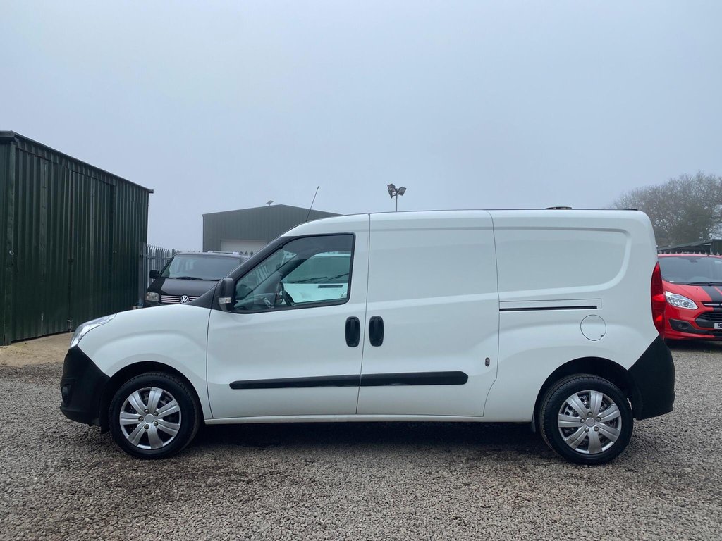 Used Vauxhall Combo 2018 for sale - 77755240: Photo 28