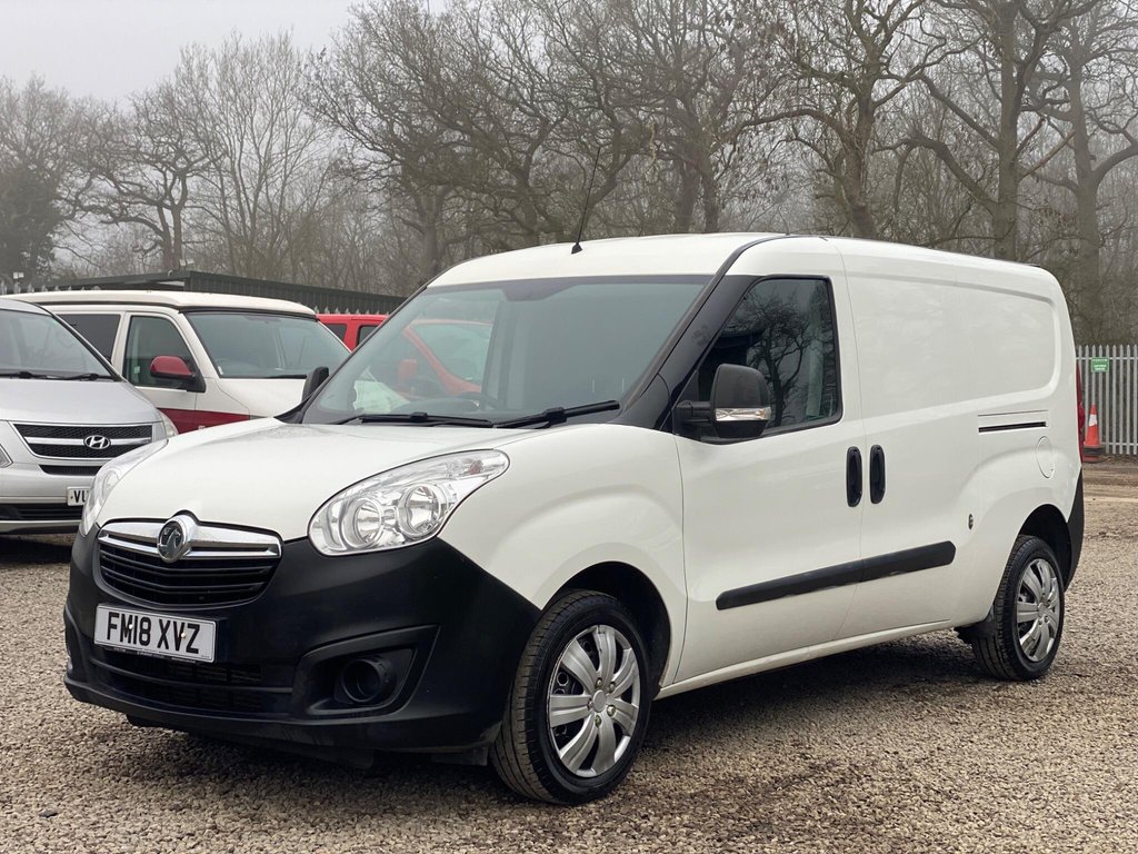 Used Vauxhall Combo 2018 for sale - 77755240: Photo 3