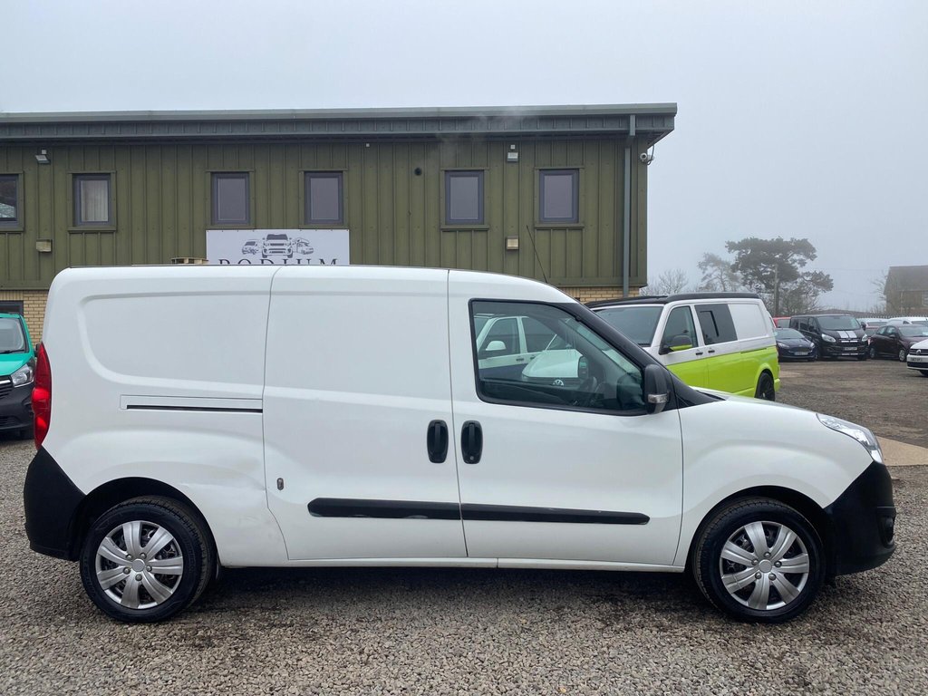 Used Vauxhall Combo 2018 for sale - 77755240: Photo 30