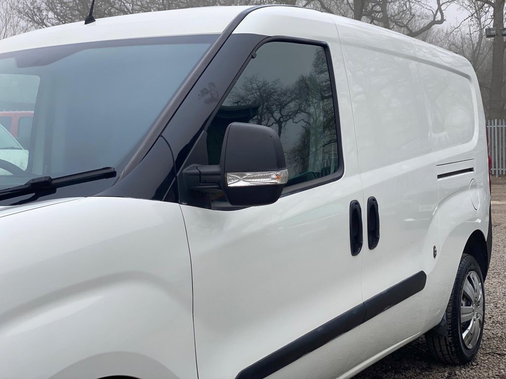 Used Vauxhall Combo 2018 for sale - 77755240: Photo 34