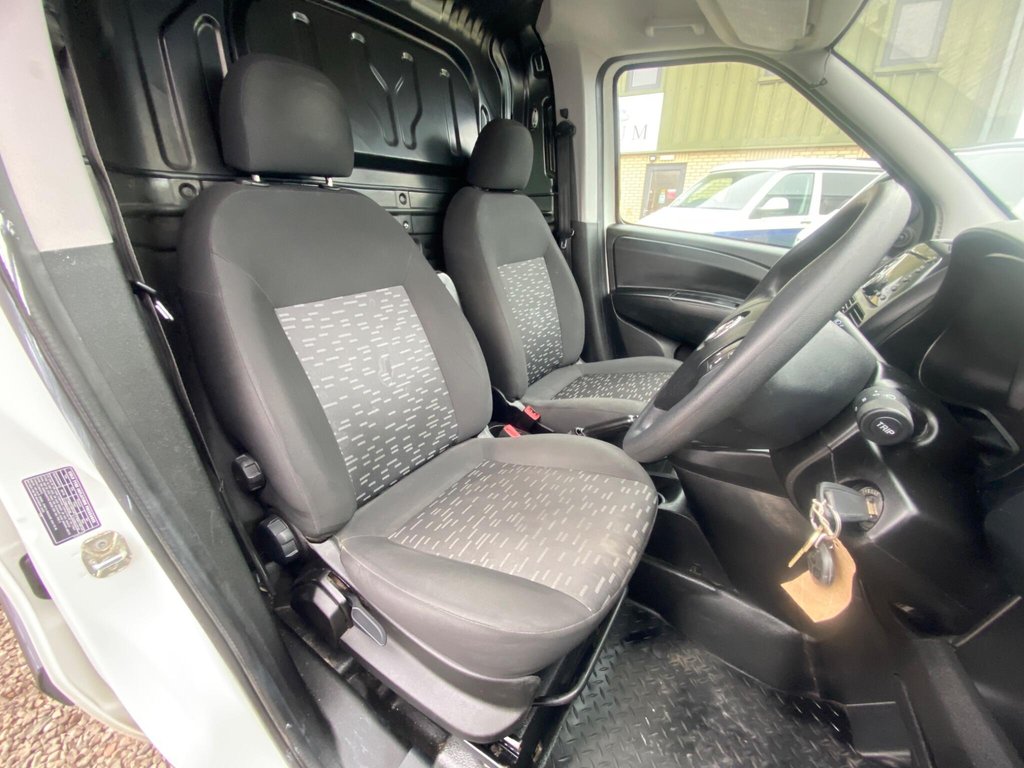 Used Vauxhall Combo 2018 for sale - 77755240: Photo 6