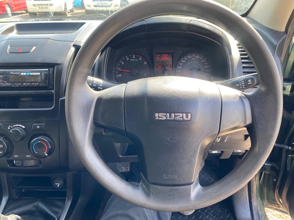 Used Isuzu D-Max 2017 for sale - 78172492: Photo 8