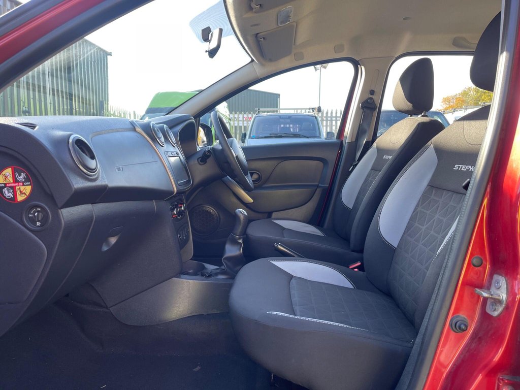 Used Dacia Sandero Stepway 2015 for sale - 76454686: Photo 13