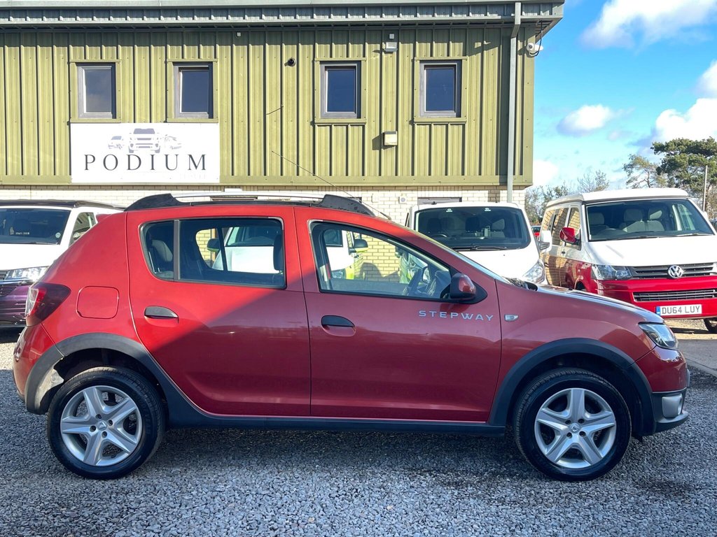 Used Dacia Sandero Stepway 2015 for sale - 76454686: Photo 19