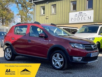 Used Dacia Sandero Stepway 2015 for sale - 76454686: Photo