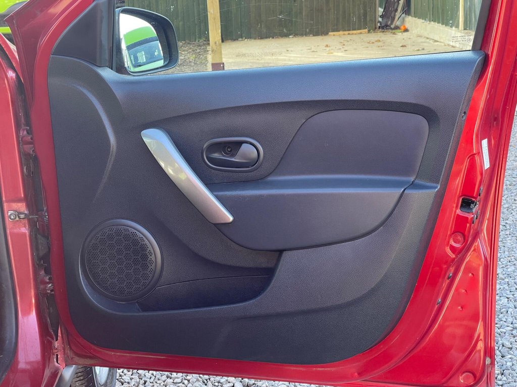 Used Dacia Sandero Stepway 2015 for sale - 76454686: Photo 39