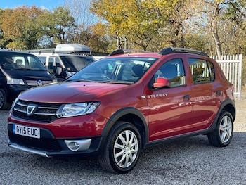 Used Dacia Sandero Stepway 2015 for sale - 76454686: Photo