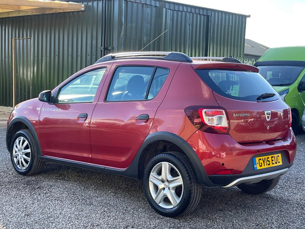 Used Dacia Sandero Stepway 2015 for sale - 76454686: Photo 4
