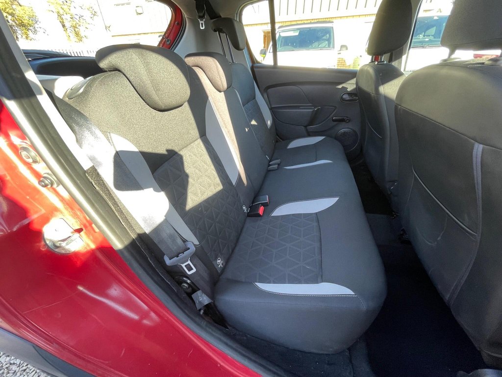 Used Dacia Sandero Stepway 2015 for sale - 76454686: Photo 40