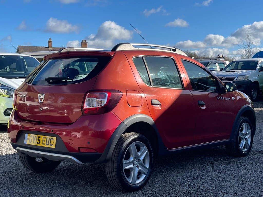 Used Dacia Sandero Stepway 2015 for sale - 76454686: Photo 5