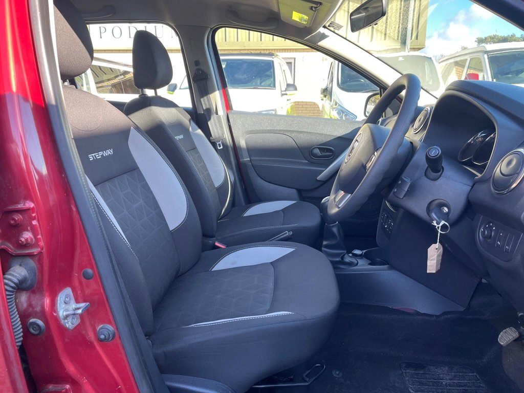 Used Dacia Sandero Stepway 2015 for sale - 76454686: Photo 7