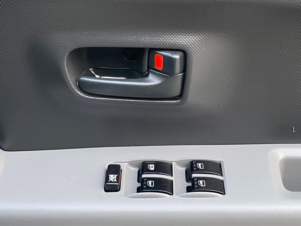 Used Daihatsu Sirion 2008 for sale - 76338642: Photo 37