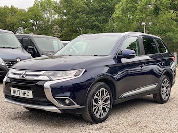 Used Mitsubishi Outlander 2017 for sale - 76001186: Photo