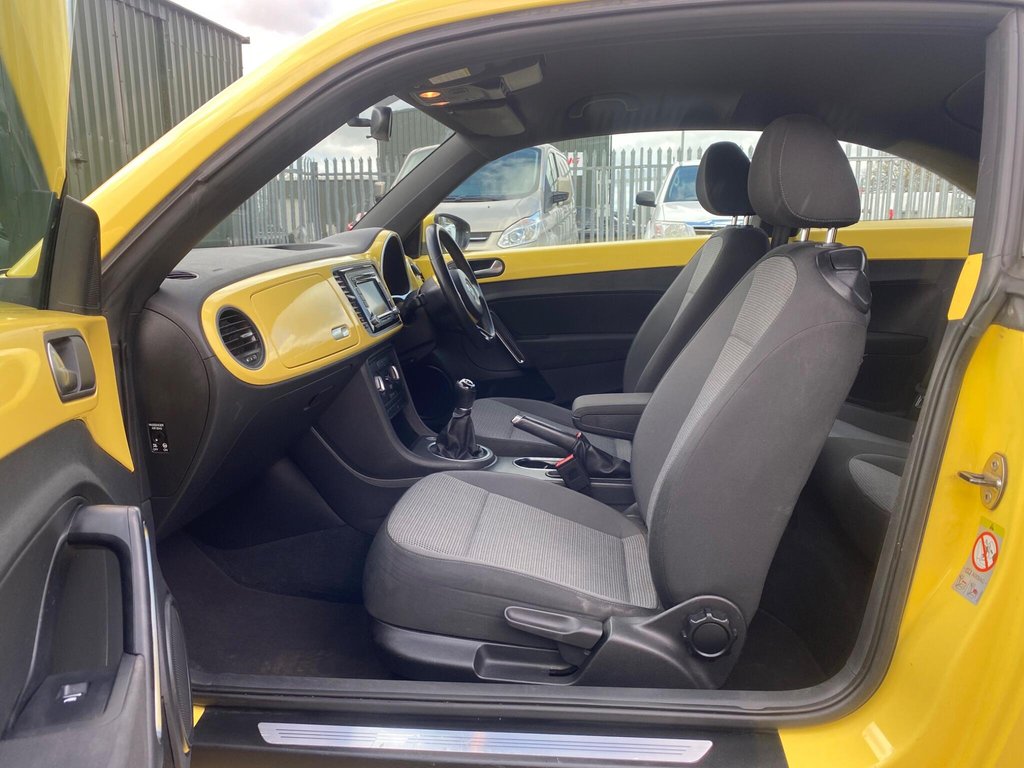 Used Volkswagen Beetle 2014 for sale - 78140711: Photo 15
