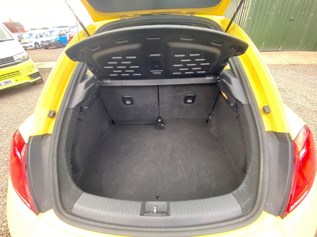 Used Volkswagen Beetle 2014 for sale - 78140711: Photo 44