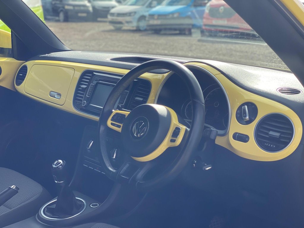 Used Volkswagen Beetle 2014 for sale - 78140711: Photo 6