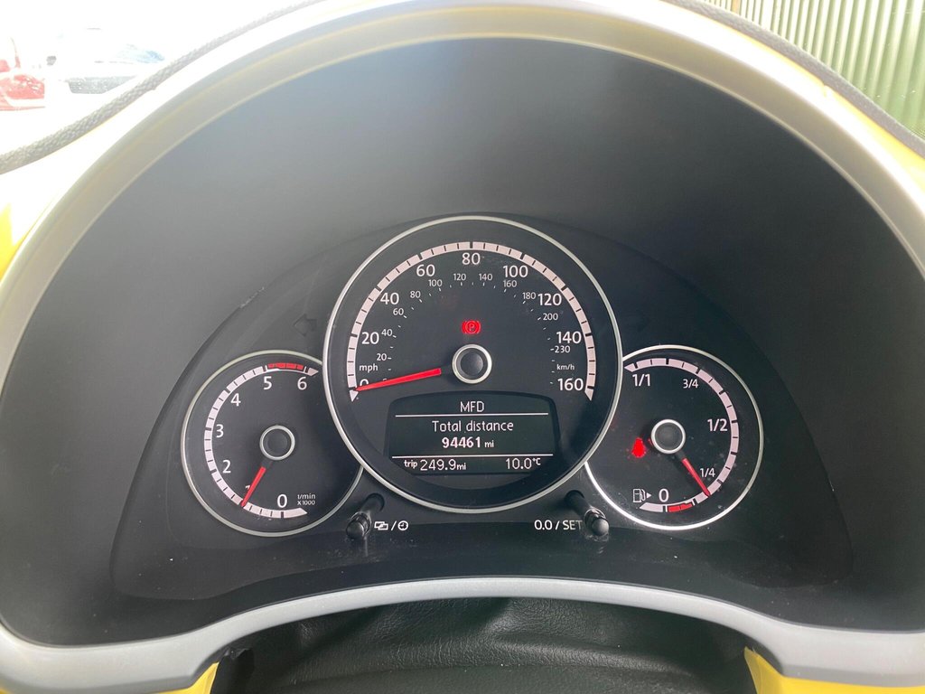 Used Volkswagen Beetle 2014 for sale - 78140711: Photo 9