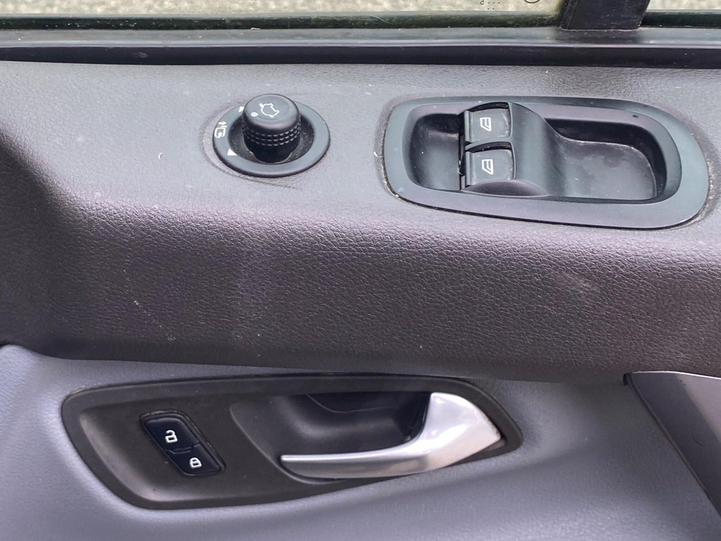 Used Ford Transit Custom 2015 for sale - 78049552: Photo 18