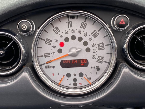 Used MINI Convertible 2007 for sale - 76333996: Photo 8