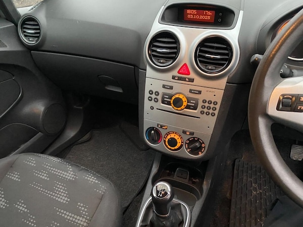 Used Vauxhall Corsa 2014 for sale - 76185501: Photo 28