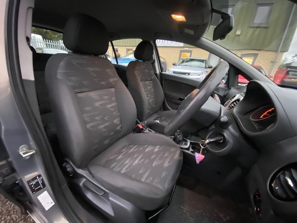 Used Vauxhall Corsa 2014 for sale - 76185501: Photo 8