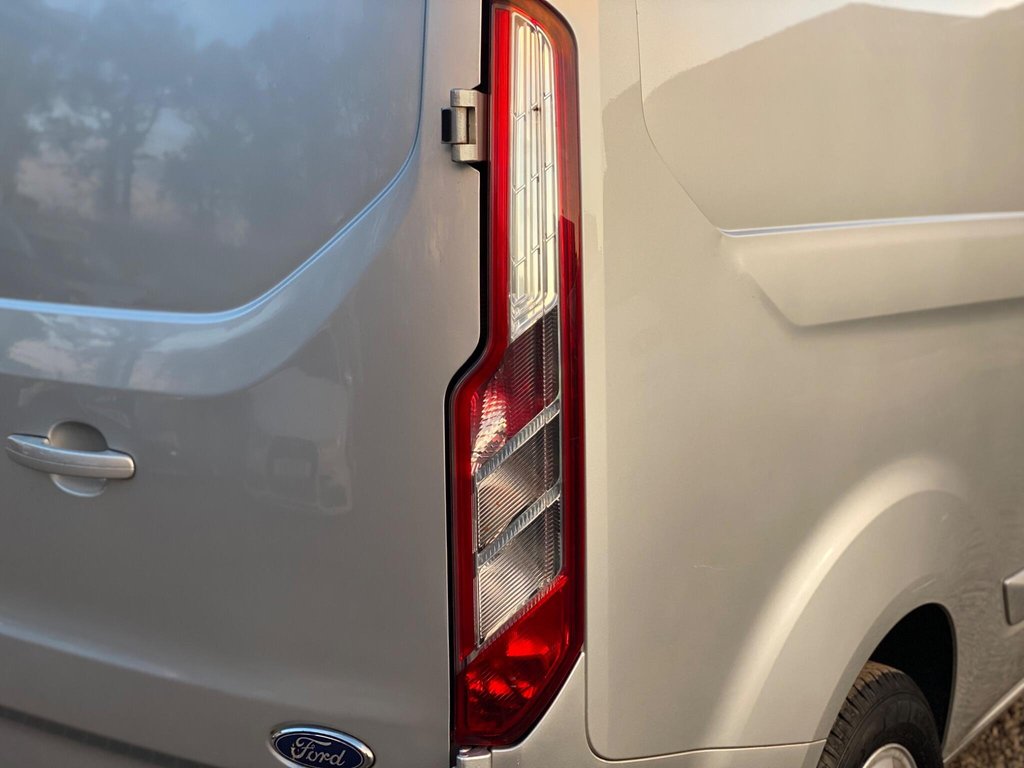 Used Ford Transit Custom 2016 for sale - 76642751: Photo 25