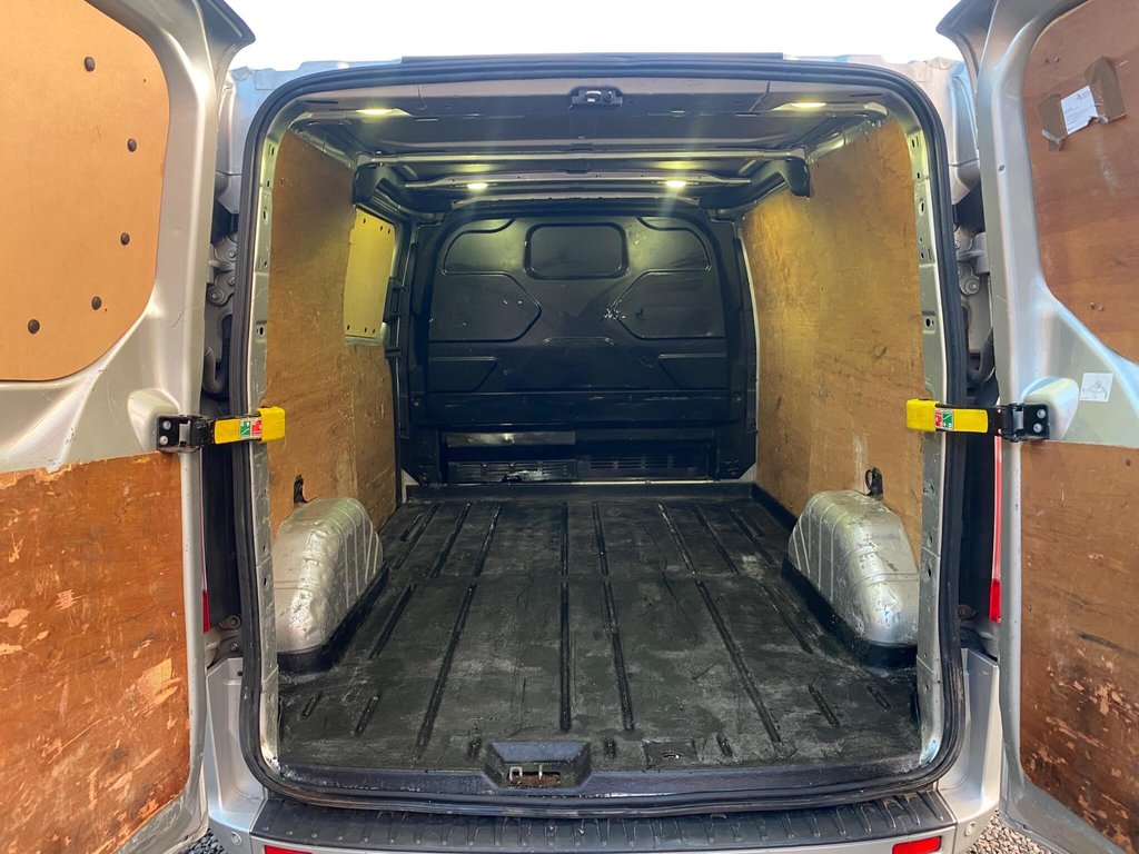Used Ford Transit Custom 2016 for sale - 76642751: Photo 9