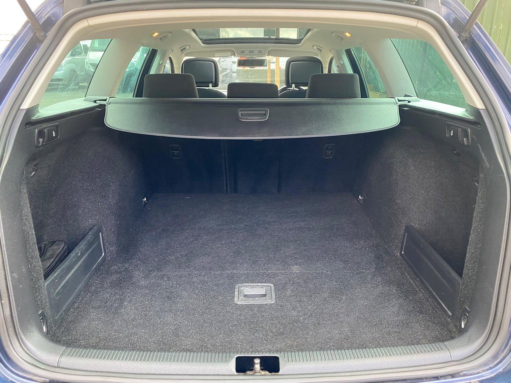 Used Volkswagen Passat 2012 for sale - 77498835: Photo 50