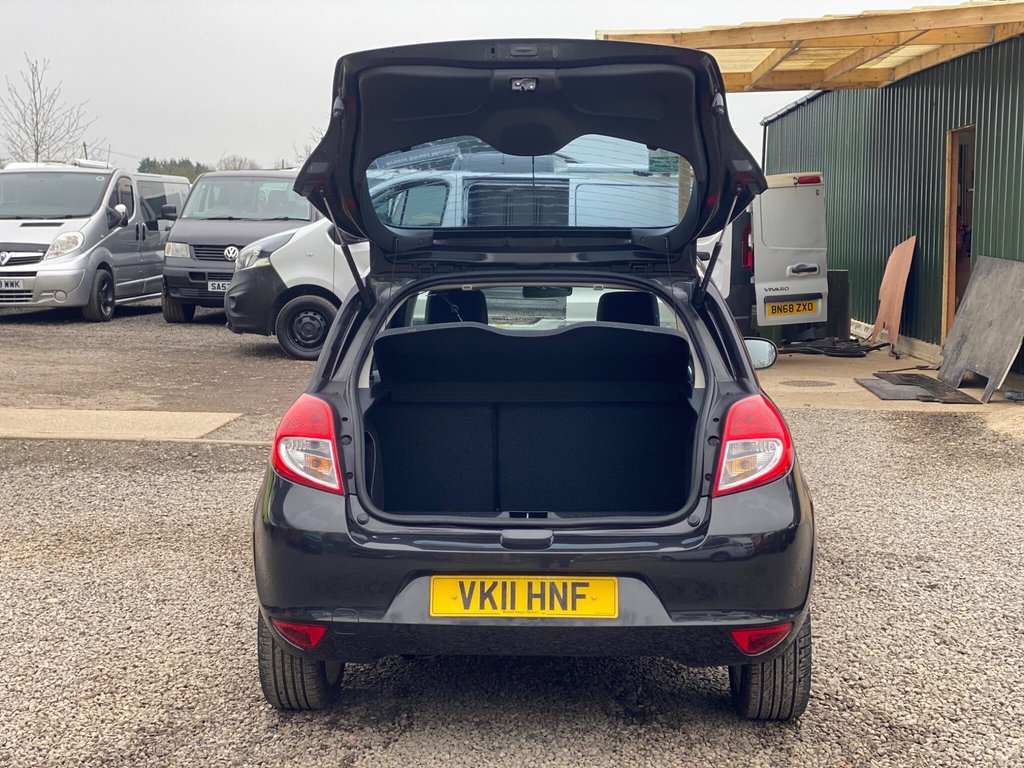 Used Renault Clio 2011 for sale - 77780571: Photo 13