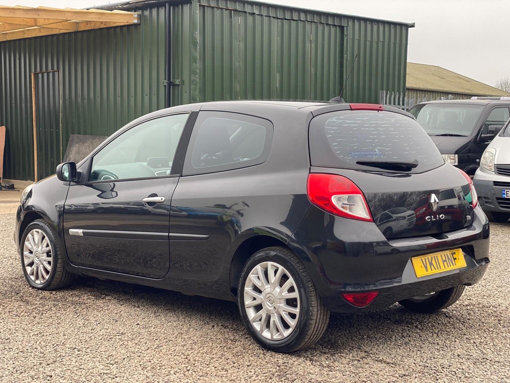 Used Renault Clio 2011 for sale - 77780571: Photo 4
