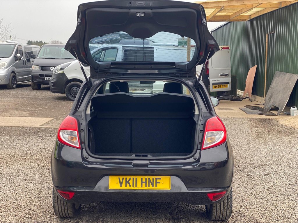 Used Renault Clio 2011 for sale - 77780571: Photo 43