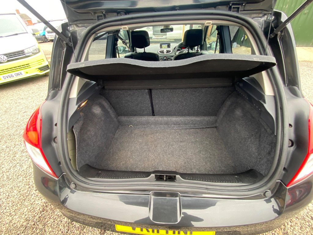 Used Renault Clio 2011 for sale - 77780571: Photo 44