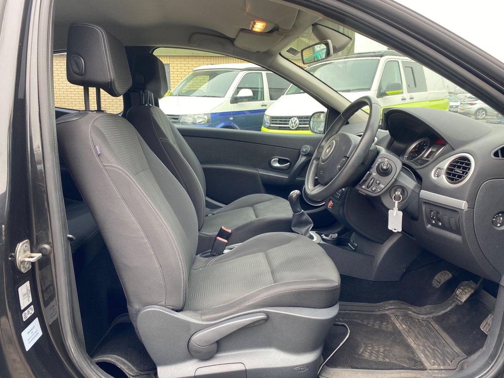 Used Renault Clio 2011 for sale - 77780571: Photo 6