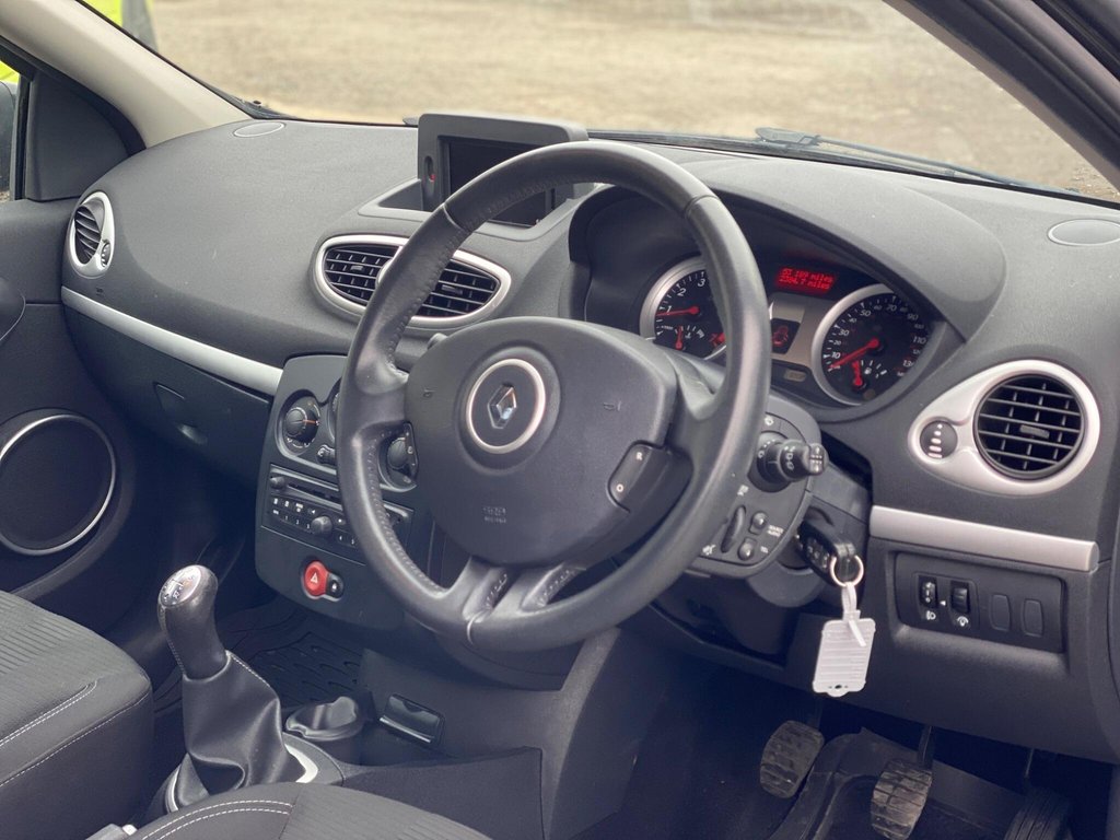 Used Renault Clio 2011 for sale - 77780571: Photo 8