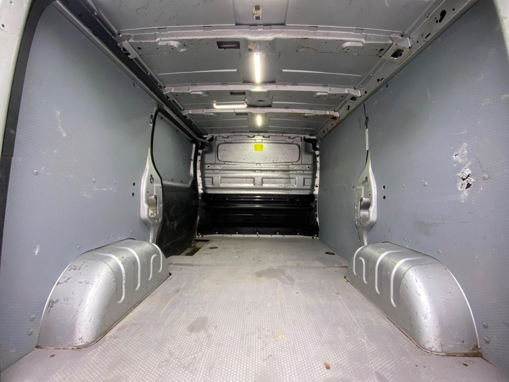 Used Renault Trafic 2015 for sale - 77399741: Photo 42