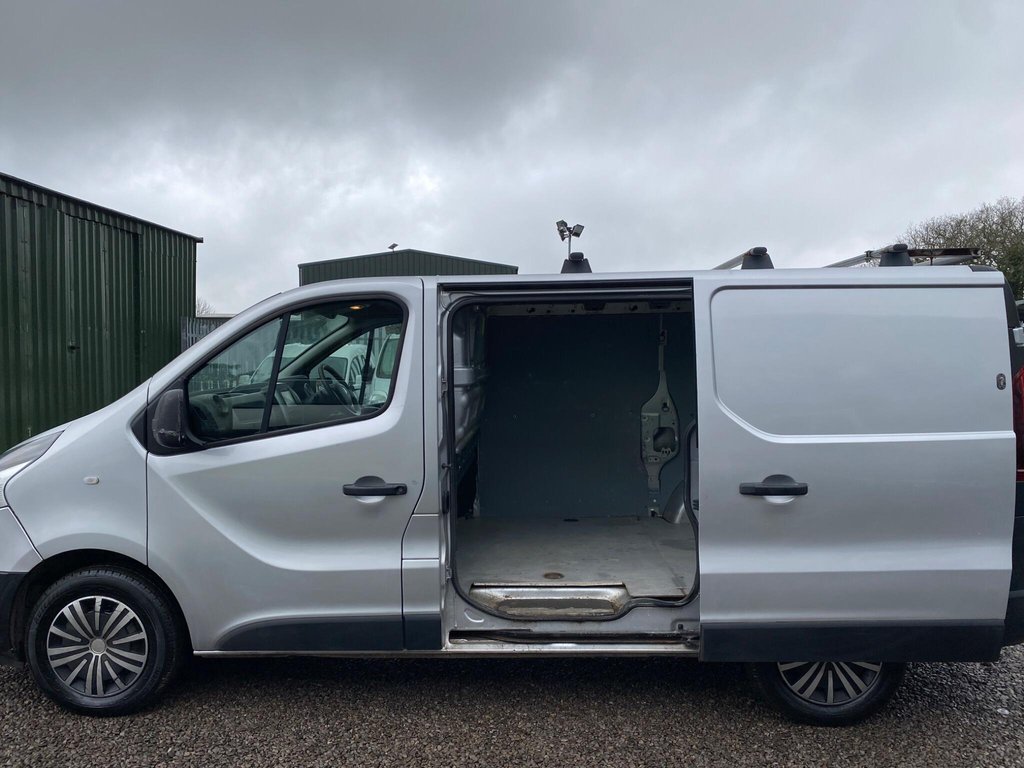 Used Renault Trafic 2015 for sale - 77399741: Photo 43