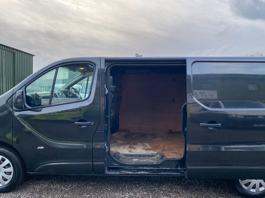 Used Vauxhall Vivaro 2015 for sale - 77621145: Photo 13