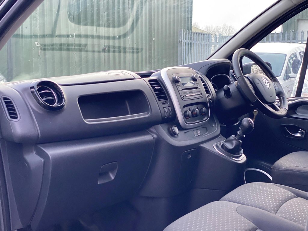 Used Vauxhall Vivaro 2015 for sale - 77621145: Photo 16